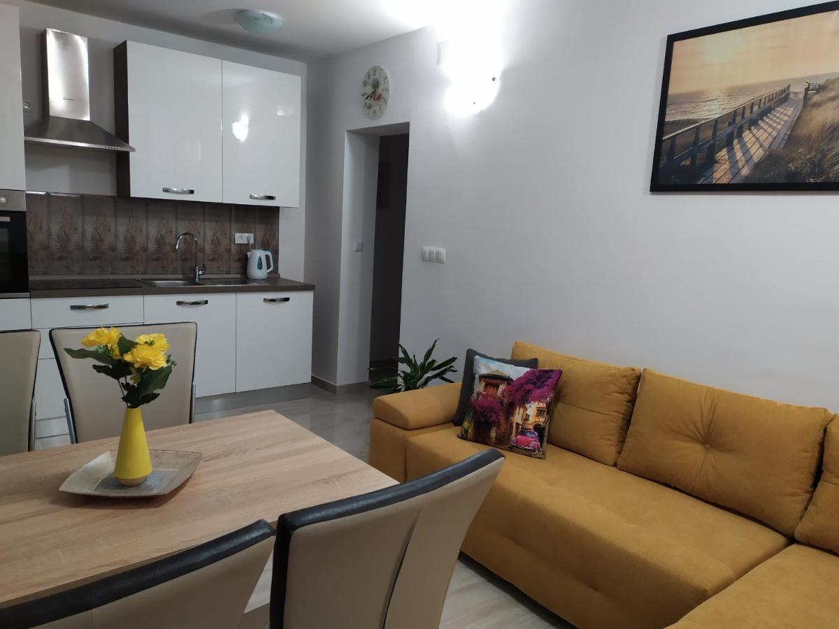 Apartmani Mira Нін Екстер'єр фото